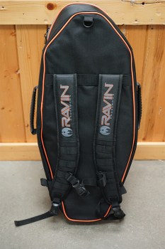 Ravin-soft-case-backpack-straps